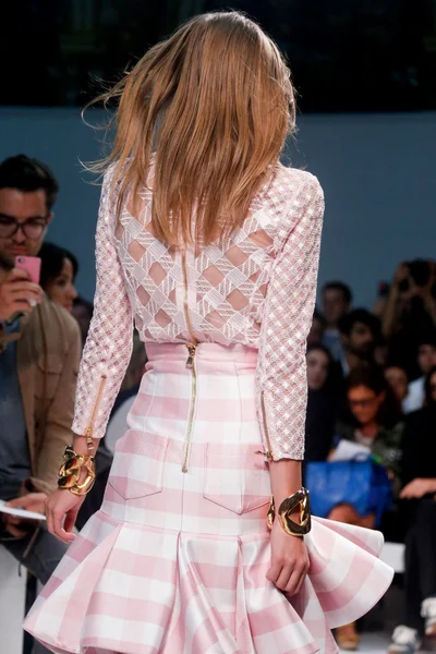 Look 52